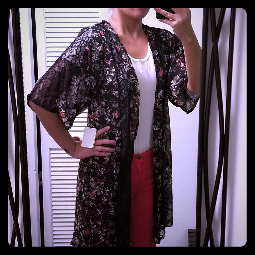 Sam Edelman | NWT sheer floral kimono